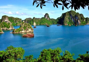 Top 7 Most Famous Destinations in Vietnam - vietnam, travel, Thien Mu Pagoda, Hoan Kiem Lake, Halong Bay luxury cruise, Halong Bay