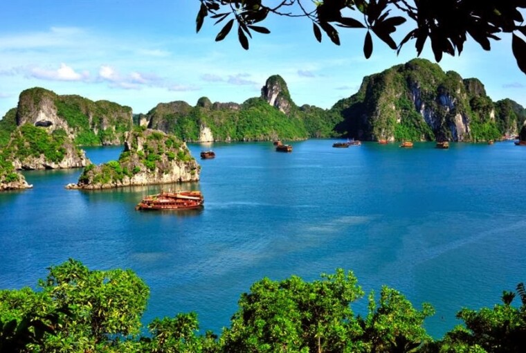 Top 7 Most Famous Destinations in Vietnam - vietnam, travel, Thien Mu Pagoda, Hoan Kiem Lake, Halong Bay luxury cruise, Halong Bay