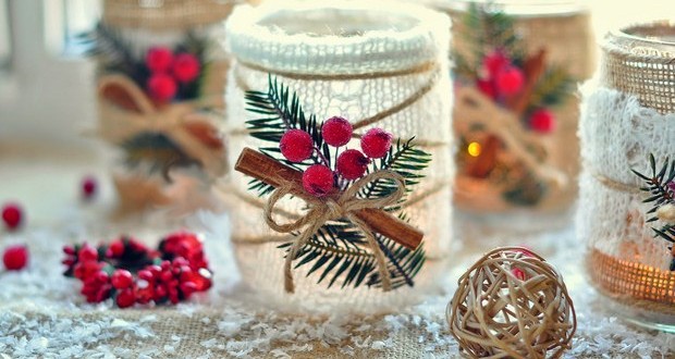 15 Easy Mason Jar Christmas Gifts and Craft Ideas 15 Easy Mason Jar Christmas Gifts and Craft Ideas - Mason Jar Christmas Craft Ideas, Mason Jar Christmas, Christmas Mason Jar Gifts, Christmas Mason Jar