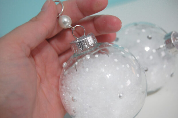 15 DIY Christmas Ornaments - Diy Christmas ornaments, Diy Christmas