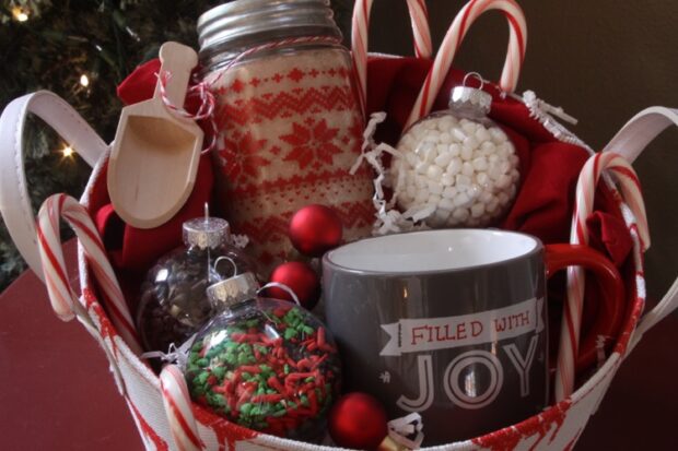 15 Creative DIY Gift Basket Ideas for Christmas - DIY Gift Basket Ideas for Christmas, DIY Gift Basket Ideas