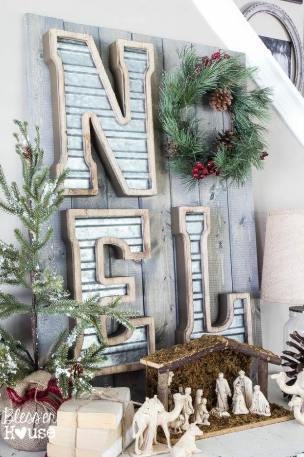 15 Cozy And Wonderful Farmhouse Christmas Decorating Ideas - Outdoor Farmhouse Christmas Decorations, Indoor Farmhouse Christmas Decorations, Farmhouse Christmas Decorations, Farmhouse Christmas Decorating Ideas