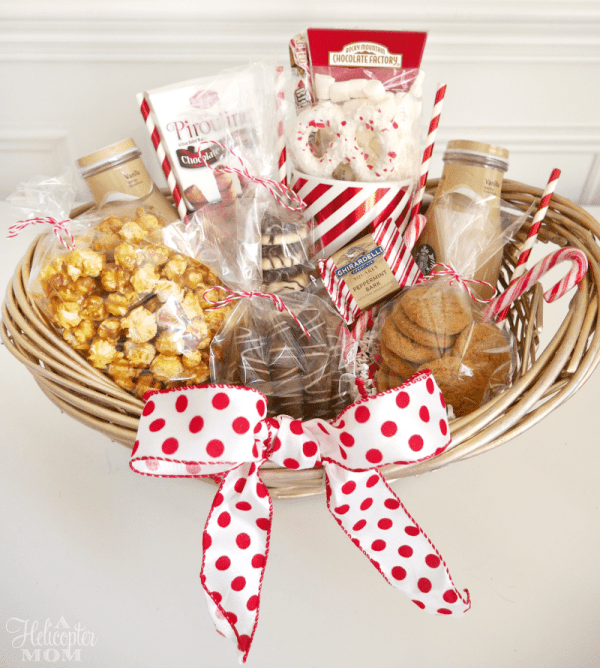 15 Creative DIY Gift Basket Ideas for Christmas (Part 1) - DIY Gift for Christmas, DIY Gift Basket Ideas for Christmas, DIY Gift Basket Ideas, diy Christmas gift, Diy Christmas, budget- friendly diy Christmas