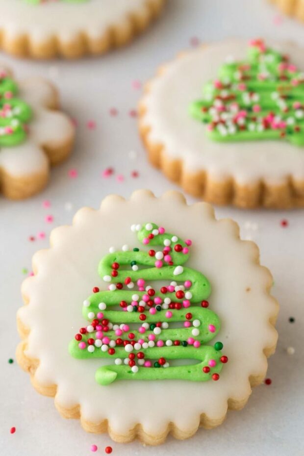 15 Best Christmas Cookie Recipes - Keto Christmas Cookies Recipes, Christmas Cookies Recipes, Christmas cookies, Christmas Cookie Recipes