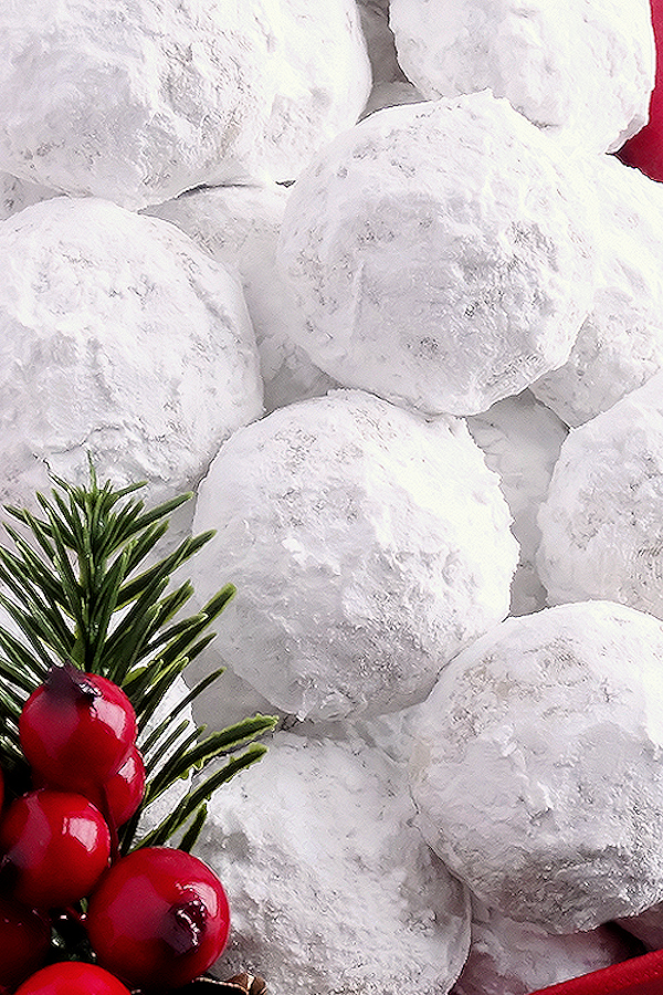 15 Best Christmas Cookie Recipes - Keto Christmas Cookies Recipes, Christmas Cookies Recipes, Christmas cookies, Christmas Cookie Recipes