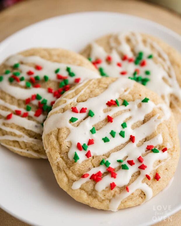 15 Best Christmas Cookie Recipes - Keto Christmas Cookies Recipes, Christmas Cookies Recipes, Christmas cookies, Christmas Cookie Recipes