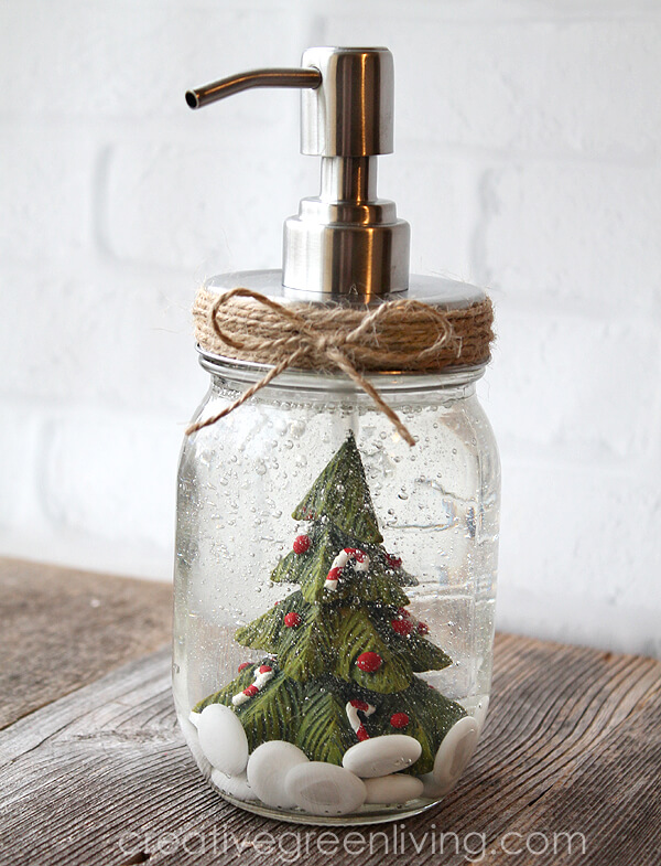 15 Easy Mason Jar Christmas Gifts and Craft Ideas - Mason Jar Christmas Craft Ideas, Mason Jar Christmas, Christmas Mason Jar Gifts, Christmas Mason Jar
