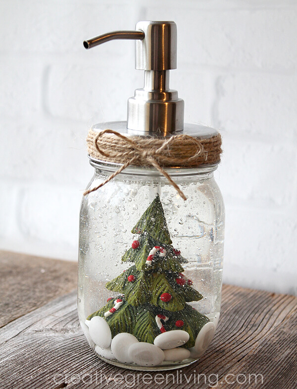 15 Easy  Mason Jar Christmas Gifts and Craft Ideas - Mason Jar Christmas Craft Ideas, Mason Jar Christmas, Christmas Mason Jar Gifts, Christmas Mason Jar