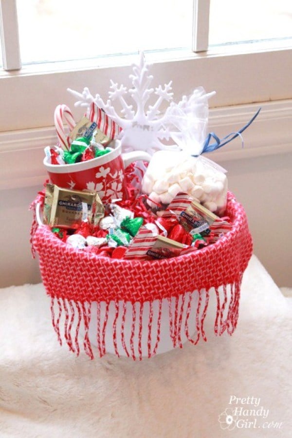 15 Creative DIY Gift Basket Ideas for Christmas (Part 1) - DIY Gift for Christmas, DIY Gift Basket Ideas for Christmas, DIY Gift Basket Ideas, diy Christmas gift, Diy Christmas, budget- friendly diy Christmas