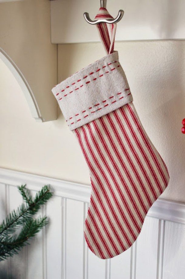 15 Easy Handmade Christmas Stockings (Part 2) - DIY Christmas Stocking Ideas, Diy Christmas stocking, Christmas Stockings