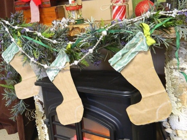 15 Easy Handmade Christmas Stockings (Part 2) - DIY Christmas Stocking Ideas, Diy Christmas stocking, Christmas Stockings