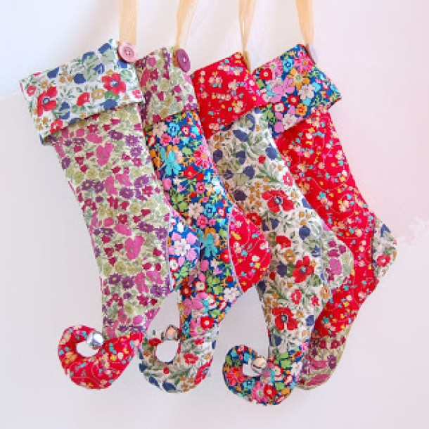 15 Easy Handmade Christmas Stockings (Part 1) - DIY Christmas Stocking Ideas, Diy Christmas stocking, Christmas Stockings