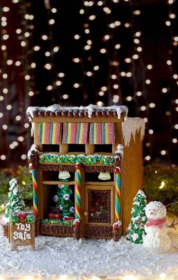 18 Best Christmas Gingerbread house Ideas - Gingerbread house Ideas, Gingerbread house, Christmas Gingerbread Recipes, Christmas Gingerbread house Ideas, Christmas Gingerbread