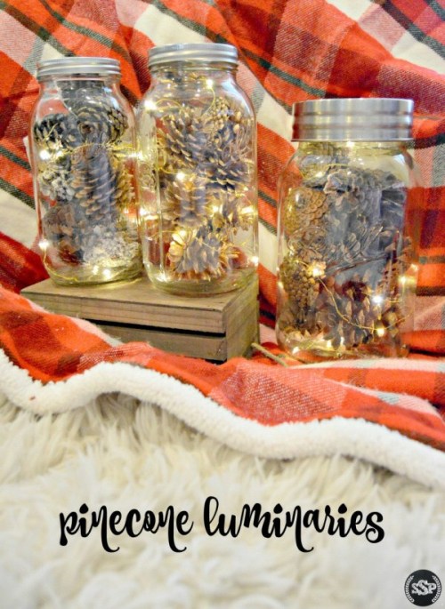 15 DIY Rustic Holiday Candles and Luminaries - DIY Rustic Luminaries, DIY Rustic Holiday Candles and Luminaries, DIY Rustic Holiday, DIY Halloween Lanterns And Luminaries, DIY Candles and Luminaries