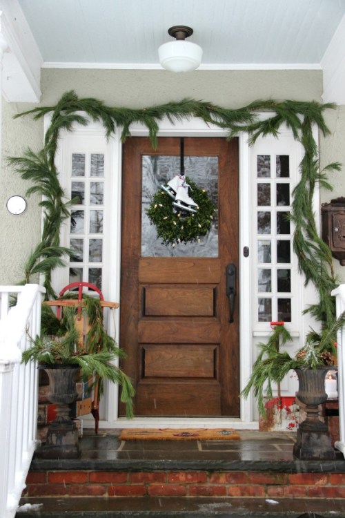 16 Rustic Christmas Porch Decor Ideas - Rustic Christmas Porch Decor Ideas, Rustic Christmas Porch Decor, Rustic Christmas Porch, Christmas Porch Decor Ideas