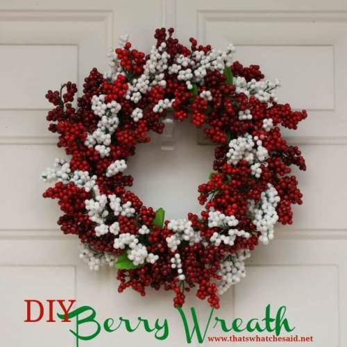 17 Cool DIY Rustic Christmas Wreath Ideas - DIY Rustic Christmas Wreath Ideas, DIY Rustic Christmas Wreath, DIY Rustic Christmas ideas, DIY Christmas Wreath Ideas