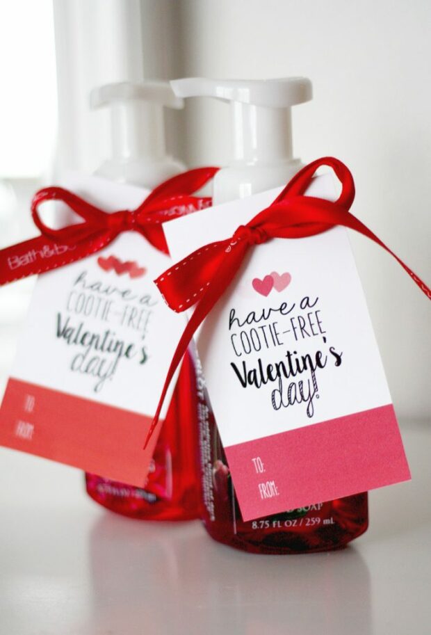 15 Valentine's Day Gifts You Can Make - Valentine's Day Gifts You Can Make, Valentine's day gifts, diy Valentine's day gifts for him, diy Valentine's day gifts for her, diy Valentine's day gifts