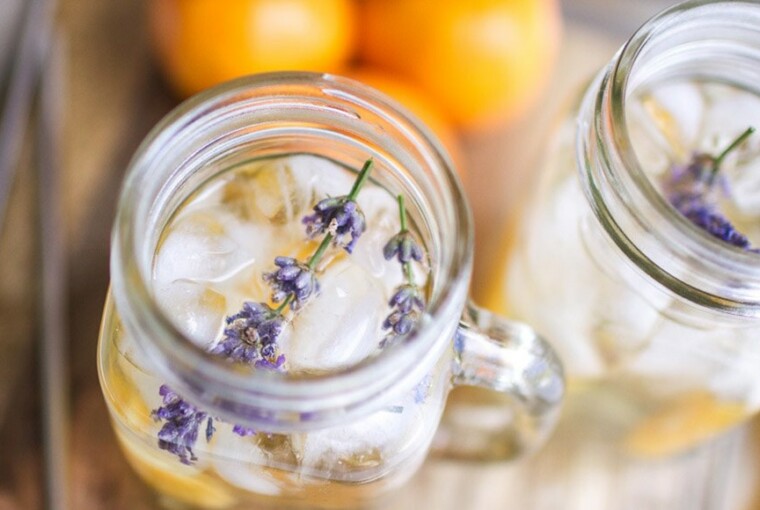 Easy Infused Water Recipes To Make Water Not Suck Easy Infused Water Recipes To Make Water Not Suck - Water Recipes, Infused Water Recipes, Infused Water