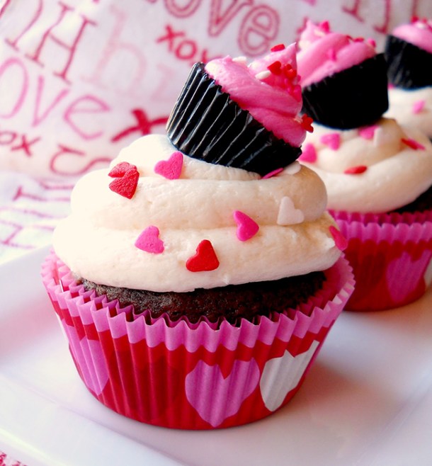 15 Cute Valentine's Day Cupcakes (Part 1) - Valentine's day desserts, Valentine's Day Cupcakes, Valentine's Day Cupcake Recipes