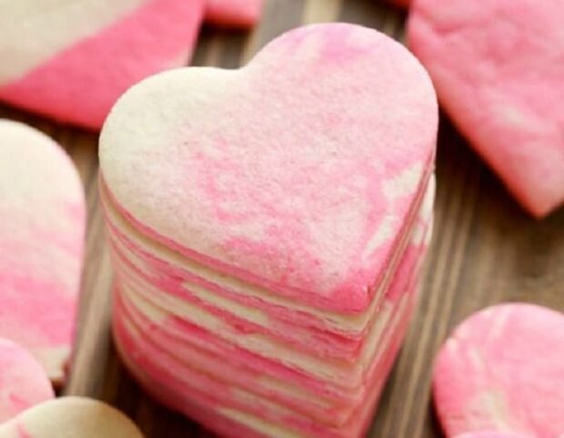 15 Valentine's Day Treats To Melt Your Heart (Part 1) - Valentine's Day Treats, Valentine's day recipes, Valentine's day desserts