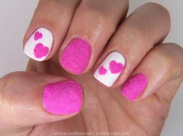 15 Nail Art Ideas for Valentine's Day (Part 2) - Nail Art Ideas for Valentine's Day, nail art ideas, Anti Valentine's Day Nail Art Ideas, Anti Valentine's Day Nail Art