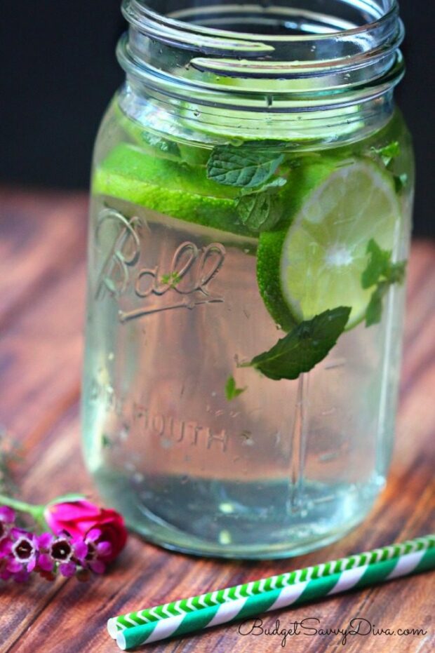 Easy Infused Water Recipes To Make Water Not Suck - Water Recipes, Infused Water Recipes, Infused Water