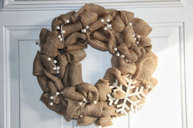 Best DIY Winter Wreaths - DIY Winter Wreaths, diy winter decor, diy winter accessories, diy winter