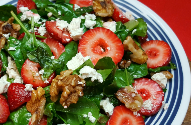 15 Vegetarian Main Dish Salad Recipes