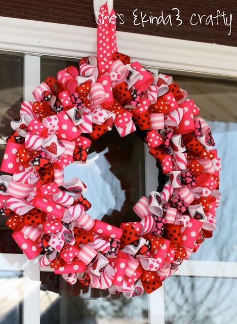 Lovely Handmade Valentine's Wreath Designs (Part 2) - Valentine's Wreath, diy Valentine's day wreath