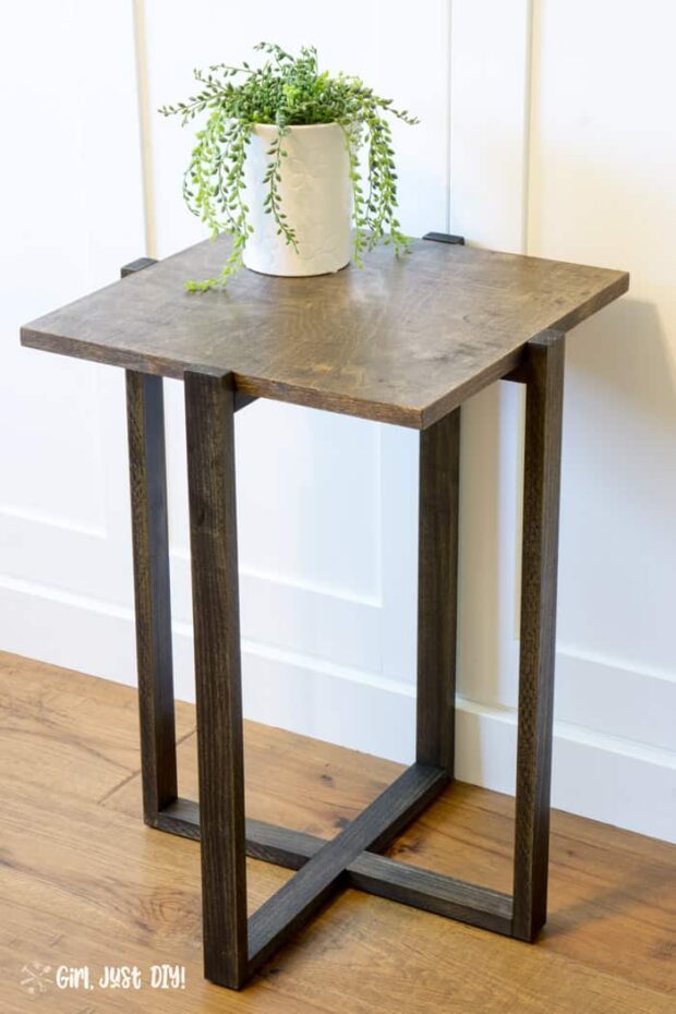 10 DIY End Table Plans and Ideas - diy furniture, DIY End Table plans, DIY End Table ideas, DIY End Table