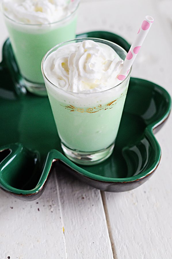 Fun St. Patrick's Day Cocktail Recipes (Part 2) - St. Patrick's Day Recipes, St. Patrick's Day Cocktails, St. Patrick's Day Cocktail Recipes