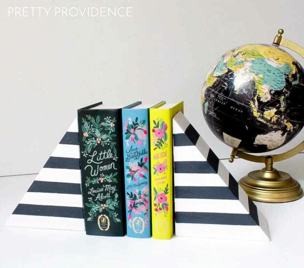 14 Cool DIY Bookends That Are Easy to Make - DIY Bookends, Bookends