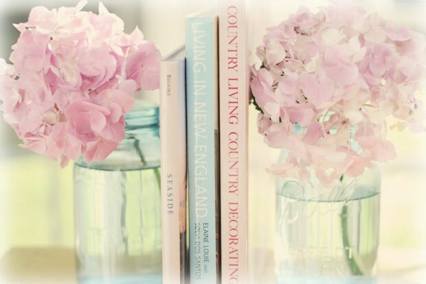 14 Cool DIY Bookends That Are Easy to Make - DIY Bookends, Bookends