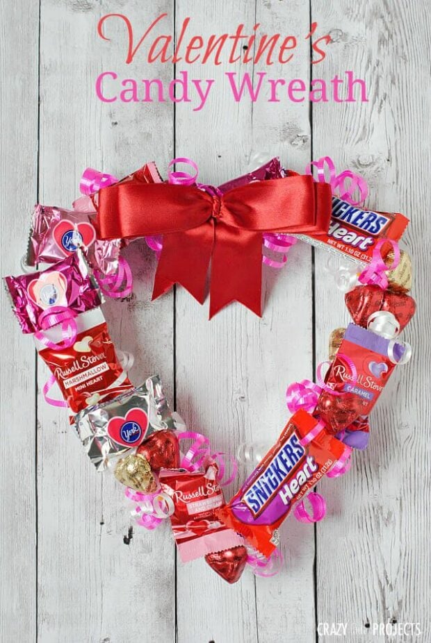 Lovely Handmade Valentine's Wreath Designs (Part 2) - Valentine's Wreath, diy Valentine's day wreath