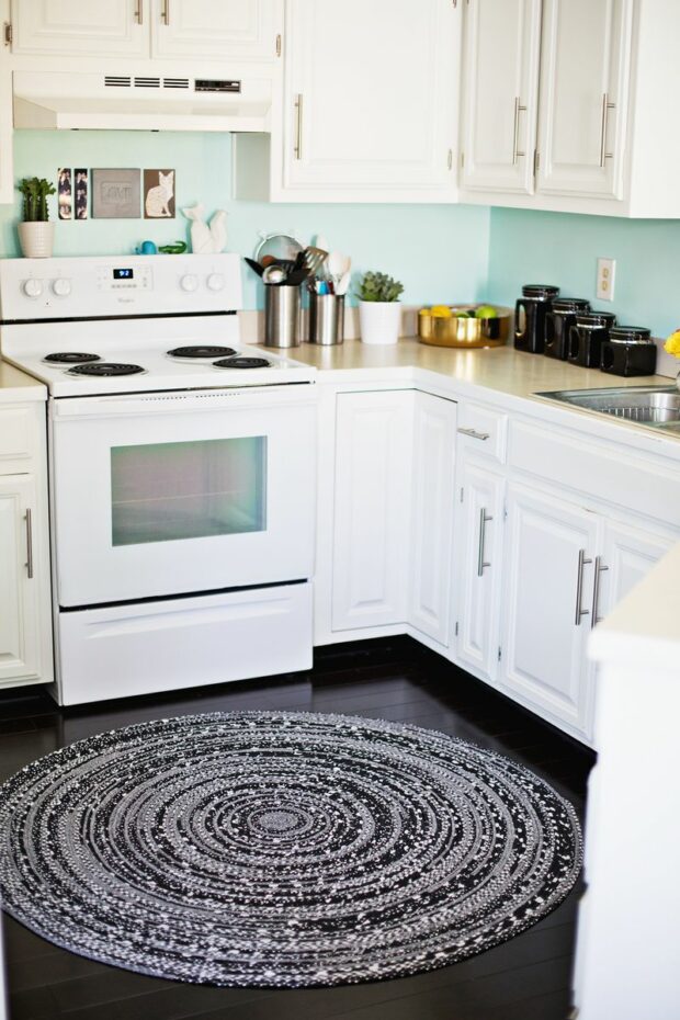 The 15 Best DIY Kitchen Decorating Projects - DIY Kitchen Remodeling Ideas, diy kitchen organization, DIY Kitchen Decorating Projects, DIY Kitchen Decorating, DIY Kitchen Decor