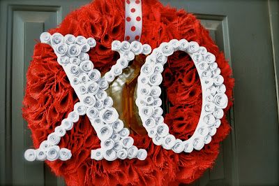 Lovely Handmade Valentine's Wreath Designs (Part 2) - Valentine's Wreath, diy Valentine's day wreath