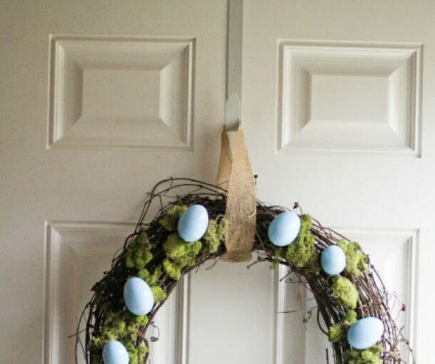 15 Creative DIY Easter Wreath Ideas (Part 2) - DIY Easter Wreaths, DIY Easter Wreath Ideas, diy Easter wreath