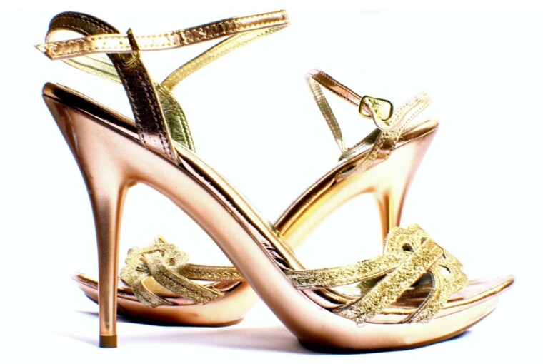 Amazing Advice to Help You Save When Buying Designer Shoes Online - woman, shopping, Shoes, online, fashion