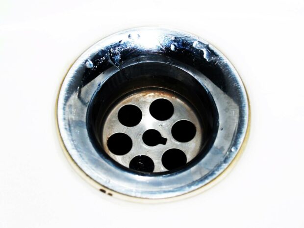 Tips To Make The Stinky Drains Smell Pleasant Again - vinegar, stinky, soapy water, salt, professional, lemon, help, drain, cause, boiling water, Baking Soda