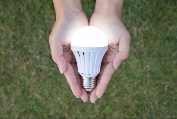 Reducing Wasteful Energy: 10 Smart Electricity Saving Tips