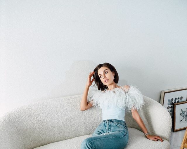 This Is the Trending Spring and Summer Jeans Trend of 2020 This Is the Trending Spring and Summer Jeans Trend of 2020 - summer jeans outfit ideas, Spring and Summer Jeans Trend of 2020, Jeans Spring, jeans outfit