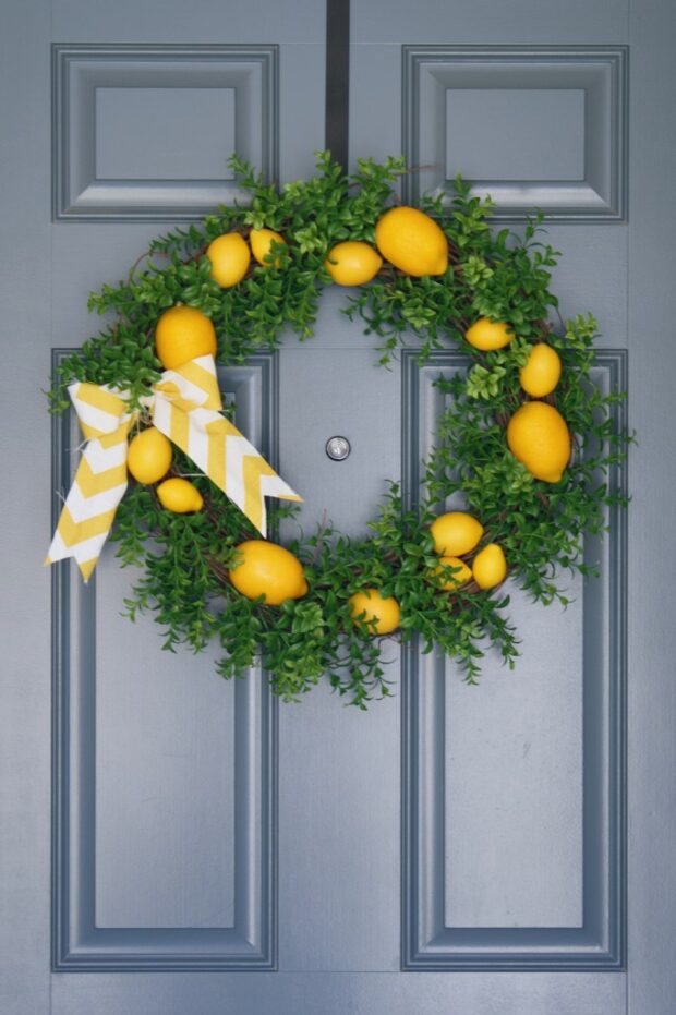 13 DIY Summer Wreaths - DIY Summer Wreaths, diy summer wreath, diy summer projects, DIY summer
