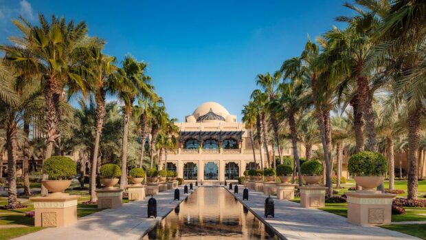 7 Best Luxury Hotels Of The UAE - waldrof astoria, uae, travel, st. regis abu dhabi, royal mirage, oberoi, jumeirah, hotels, flights, Dubai, burj al arab, ahangri-la hotel