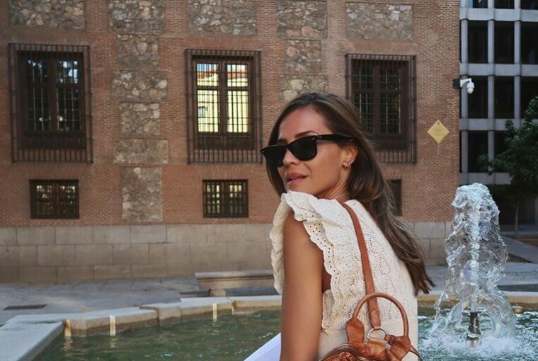 What to Wear With White Jeans and Pants- Summer Edition What to Wear With White Jeans and Pants- Summer Edition - white pants outfit ideas, white jeans outfit ideas, white jeans, summer white jeans