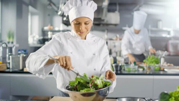 How to Get a Cooking Job With No Experience