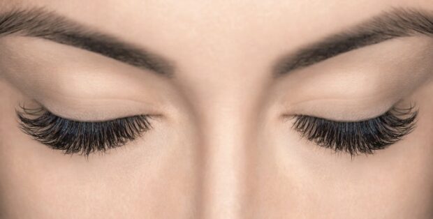 How to Find Comfortable Lashes? - single, popular, lashes, flare, comfortable