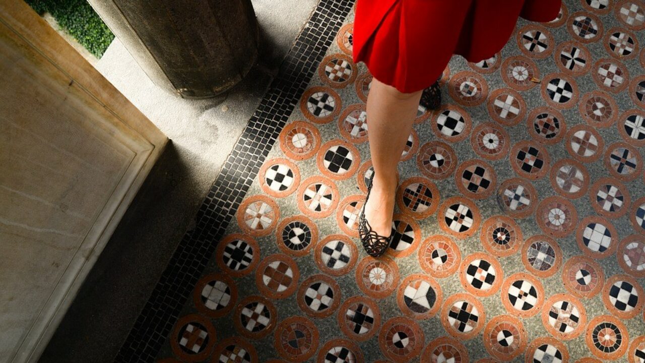 most comfortable shoes flat feet