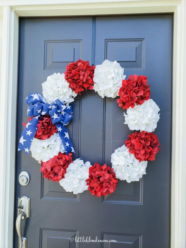 15 Great DIY 4th Of July Wreaths (Part 1) - DIY 4th Of July Wreaths, DIY 4th Of July Wreath, 4th Of July Wreaths, 4th of July Wreath, 4th of July diy wreath