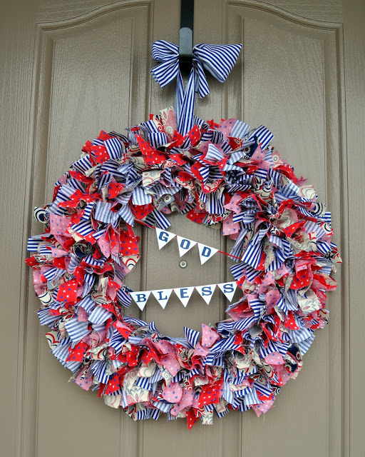 15 Great DIY 4th Of July Wreaths (Part 2) - Patriotic DIY 4th Of July Decor Ideas, DIY 4th Of July Wreaths, DIY 4th Of July Wreath