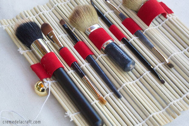 15 Cool And Simple DIY Makeup Brush Holders - DIY Makeup Organization Ideas, DIY Makeup Brush Holders, DIY Makeup Bags, DIY Makeup Bag, DIY Makeup